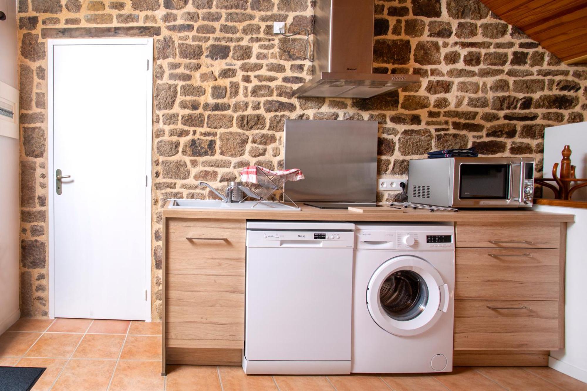 La Mancelliere De Montjoie Chambres D'Hotes Et Gites Saint-Michel-de-Montjoie ภายนอก รูปภาพ